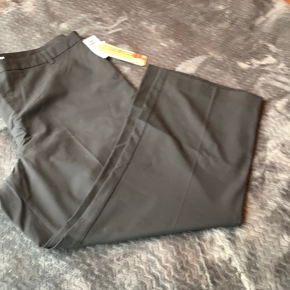 Old Navy Sz 18 Black Capri Dress Pants NWT
